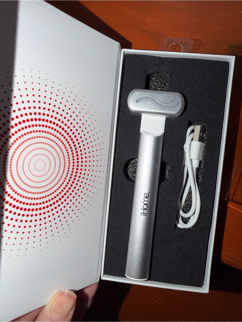 Red Light Therapy LED Beauty Technology Wand Skincare🧖🏻‍♀️💆🏻‍♀️✨